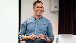 Florian Ahle, Zukunftsforscher - CEO & Founder Futuriser GmbH Florian Ahle, Zukunftsforscher - CEO & Founder Futuriser GmbH